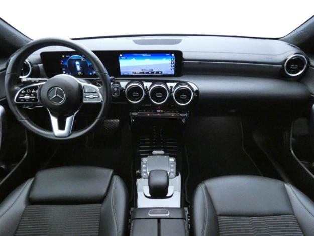 MERCEDES-BENZ CLA 200 d Shooting Brake Progressive Line