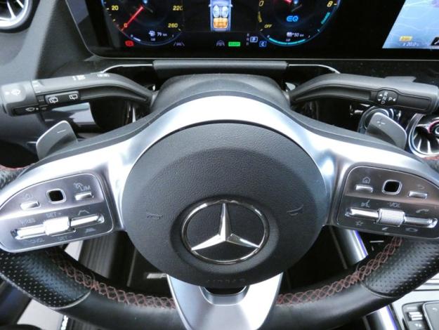MERCEDES-BENZ GLA 250 e AMG Line AMG Line GLA 250 e AMG Line