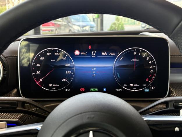 MERCEDES-BENZ Classe C 300 e Hybrid EQ Berline AMG Line