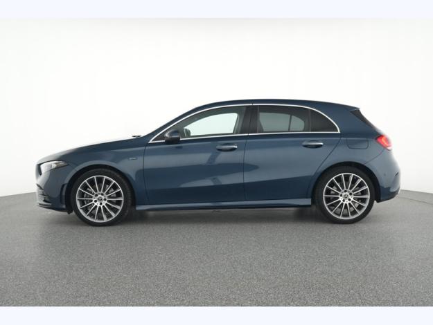 MERCEDES-BENZ A 250 A 250 e  Berline Compacte AMG 8 G-Tronic