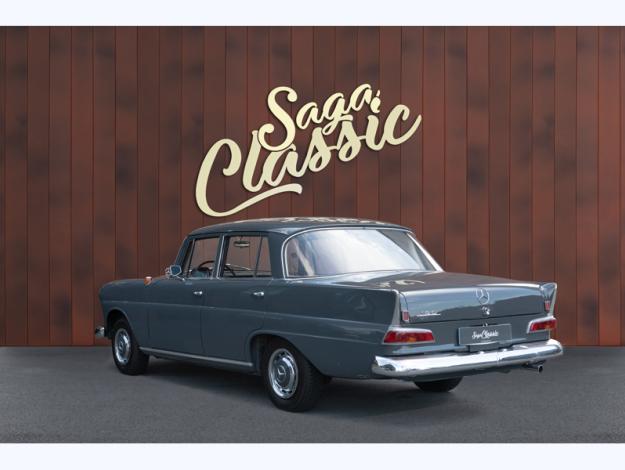 MERCEDES-BENZ 190 190 HECK FLOSSE  