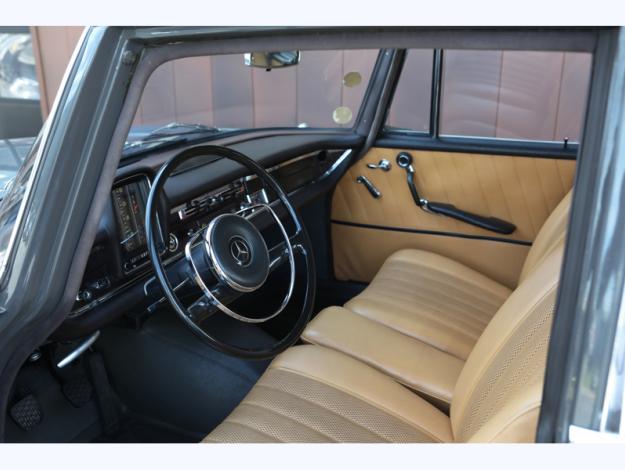 MERCEDES-BENZ 190 190 HECK FLOSSE  