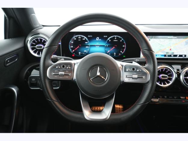 MERCEDES-BENZ A 180 A 180 d AMG 