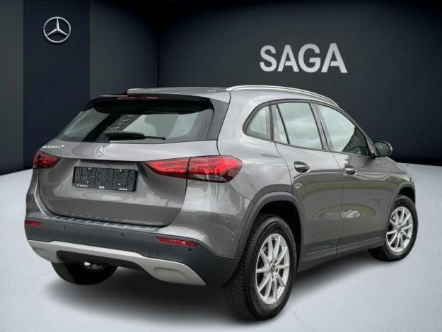 MERCEDES-BENZ GLA GLA 180 d 'Business Solution'