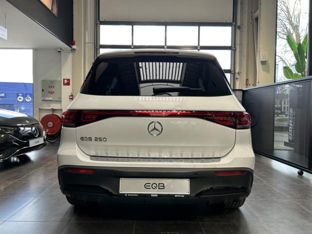 MERCEDES-BENZ EQB 250 250 AMG LINE 7 places - SAGA Tournai +32(0) 69 85 70 00 Classe EQB/193 EQB 250 AMG Line