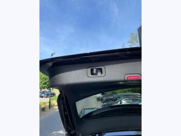 MERCEDES-BENZ E 300 break AMG Line Classe E Break 2142/131 E 300 e Break AMG Line