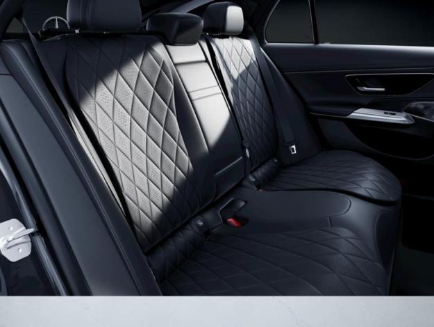 MERCEDES-BENZ E 300 break AMG Line Classe E Break 2142/131 E 300 e Break AMG Line