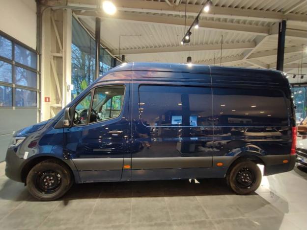 MERCEDES-BENZ Sprinter 319 CDI Fourgon PRO Toit sureleve Standar  Sprinter Van/221 Sprinter 319 CDI Fourgon L2 RWD PRO