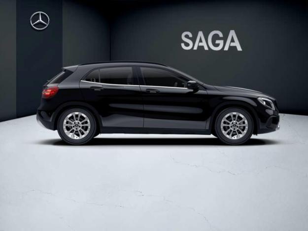 MERCEDES-BENZ GLA 180 Inspiration  Classe GLA/ X156 GLA 180D INSPIRATION 7G-DCT