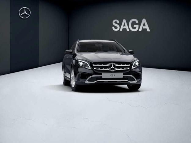 MERCEDES-BENZ GLA 180 Inspiration  Classe GLA/ X156 GLA 180D INSPIRATION 7G-DCT