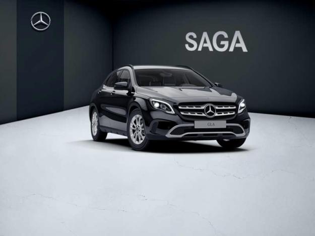 MERCEDES-BENZ GLA 180 Inspiration  Classe GLA/ X156 GLA 180D INSPIRATION 7G-DCT