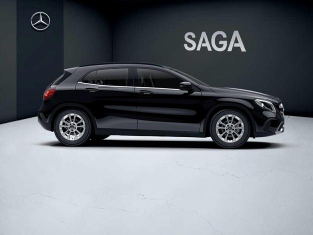 MERCEDES-BENZ GLA 180 Inspiration  Classe GLA/ X156 GLA 180D INSPIRATION 7G-DCT