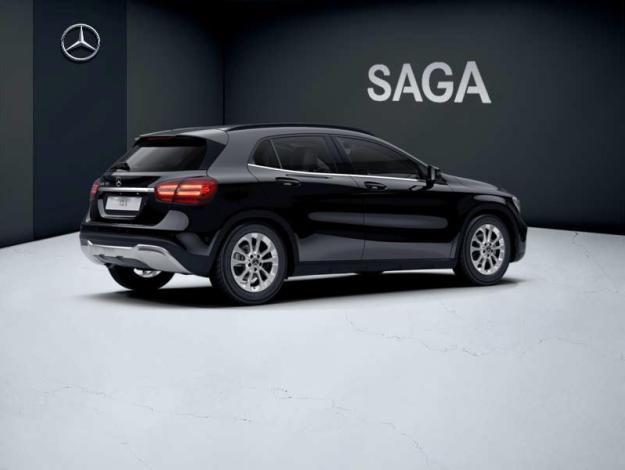 MERCEDES-BENZ GLA 180 Inspiration  Classe GLA/ X156 GLA 180D INSPIRATION 7G-DCT