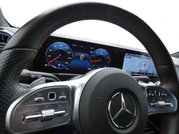 MERCEDES-BENZ GLA 200 AMG Line  GLA 200 AMG Line