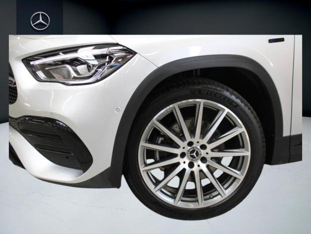 MERCEDES-BENZ GLA 250 e AMG Line AMG Line 