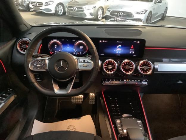 MERCEDES-BENZ GLB 180 AMG Line 