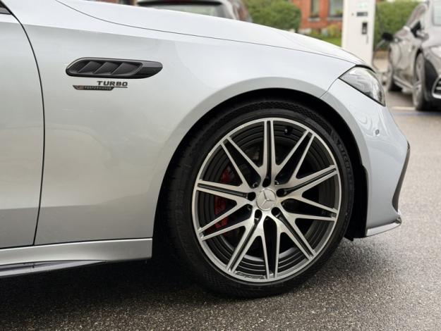 MERCEDES-BENZ C-Klasse Mercedes-AMG C 63 S E Performance Break