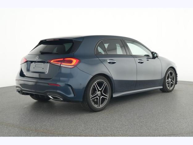 MERCEDES-BENZ A 180 AMG Pack Night Premium  