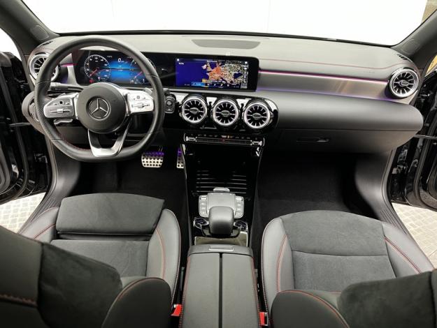 MERCEDES-BENZ CLA Coupé CLA 200 d Coupé AMG Line AMG Line 