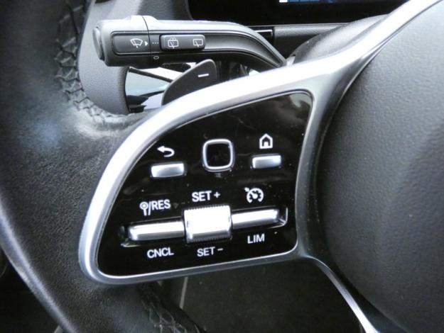 MERCEDES-BENZ GLA 200 d  Business Line Pack Progressive 