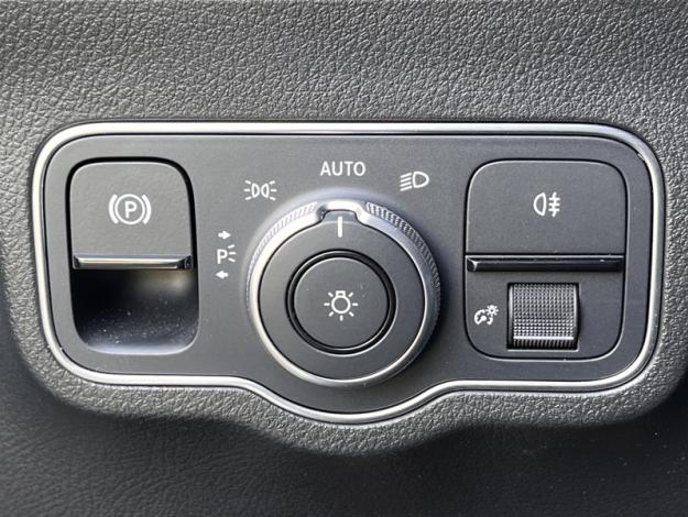 MERCEDES-BENZ GLA 250 e 160+102ch Progressive Line 8G-DCT  