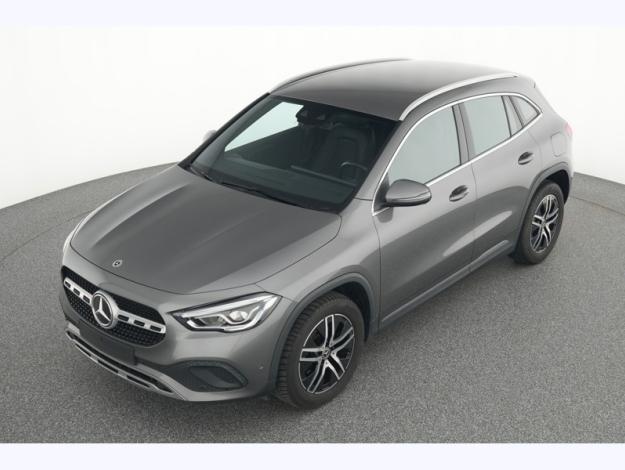 MERCEDES-BENZ GLA 180 Progressive Attelage Eclairage  