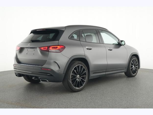 MERCEDES-BENZ GLA-Klasse GLA 200 AMG Line