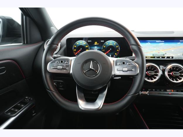 MERCEDES-BENZ GLA 200 AMG Pack Night Keyless MAGNO  