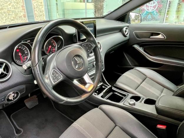 MERCEDES-BENZ Classe A A 180 d Sensation Urban 