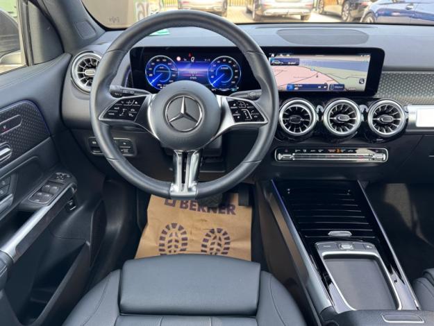 MERCEDES-BENZ EQB 250 + Luxury Line  