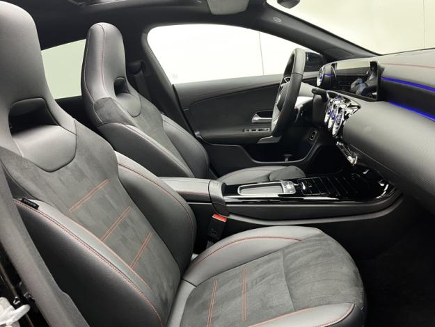 MERCEDES-BENZ CLA Shooting Brake CLA 250 e Shooting Brake AMG Line  