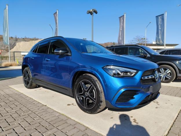 MERCEDES-BENZ GLA-Klasse GLA 180 d AMG Line