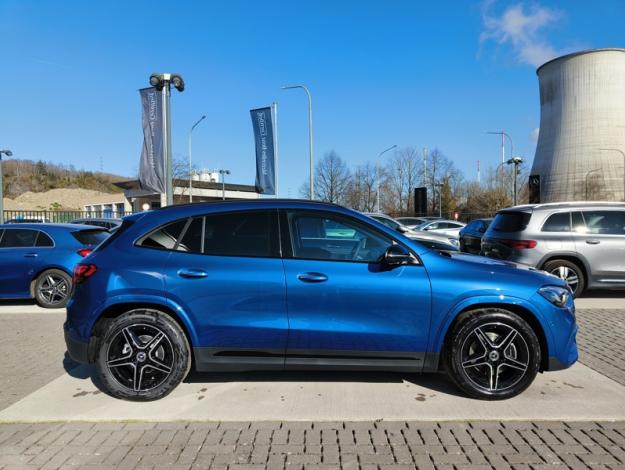 MERCEDES-BENZ GLA-Klasse GLA 180 d AMG Line