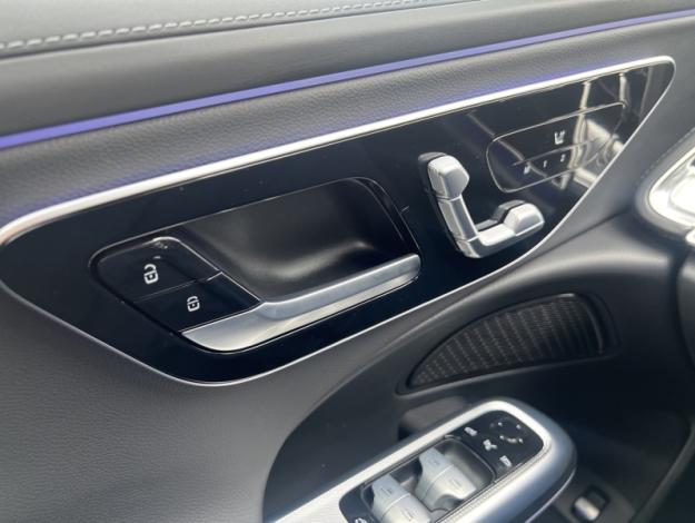 MERCEDES-BENZ Classe E Berline 220 d AMG Line Berline  Classe E BERL/214 Classe E 220 d AMG Line Berline