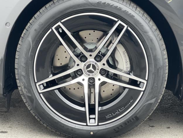 MERCEDES-BENZ Classe E Berline 220 d AMG Line Berline  Classe E BERL/214 Classe E 220 d AMG Line Berline