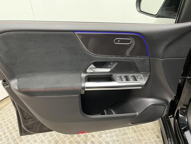 MERCEDES-BENZ Classe B 180 AMG Line Edition  