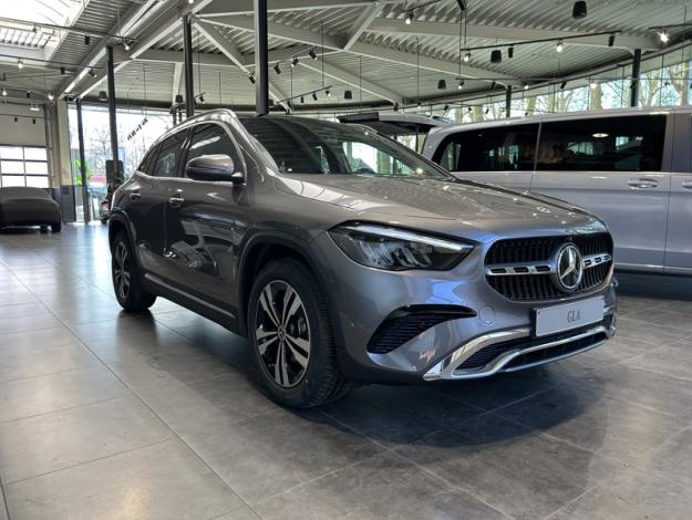 MERCEDES-BENZ GLA-Klasse GLA 180 d Business Line