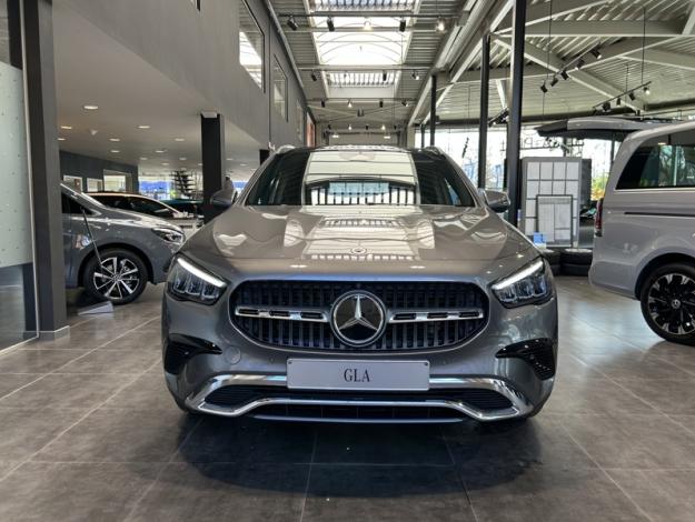 MERCEDES-BENZ GLA-Klasse GLA 180 d Business Line