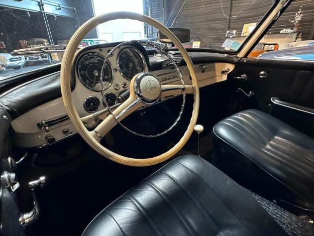 MERCEDES-BENZ 190 SL   