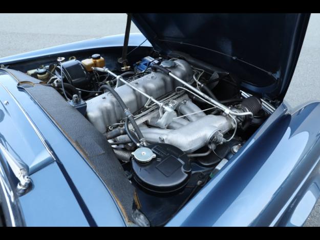 MERCEDES-BENZ 230 SL Pagode  