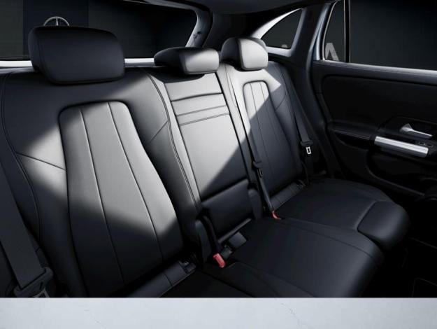 MERCEDES-BENZ GLA 180 d Luxury Line  