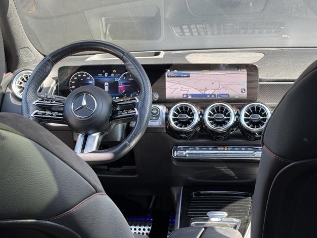 MERCEDES-BENZ GLB 200 d 4MATIC AMG Line  