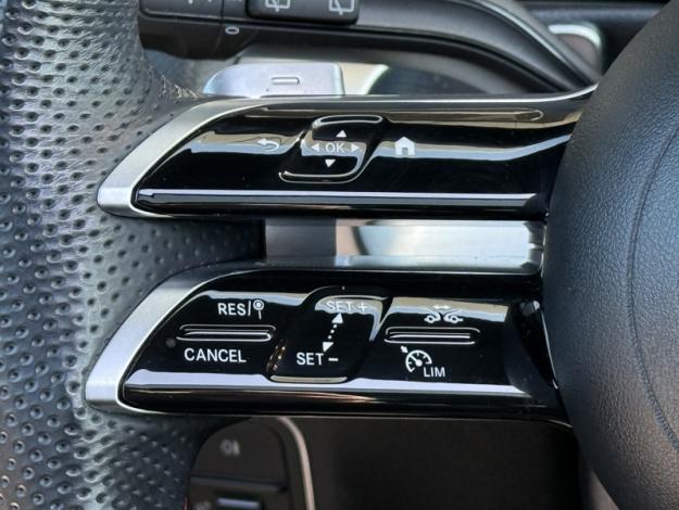 MERCEDES-BENZ GLB 200 d 4MATIC AMG Line  