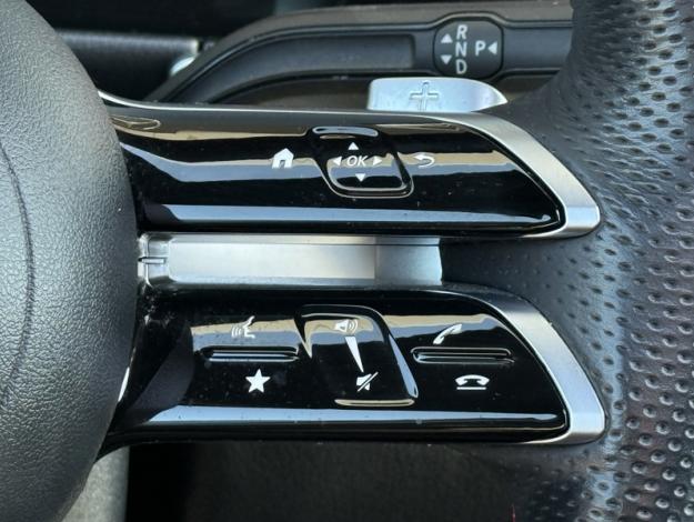 MERCEDES-BENZ GLB 200 d 4MATIC AMG Line  