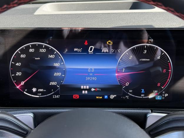 MERCEDES-BENZ GLB 200 d 4MATIC AMG Line  