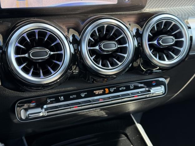 MERCEDES-BENZ GLB 200 d 4MATIC AMG Line  
