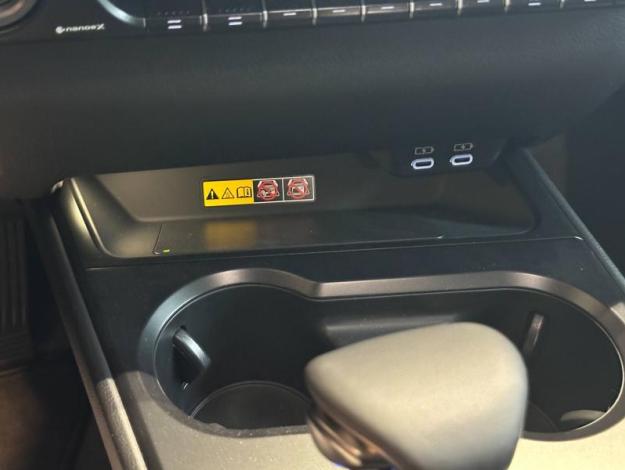 LEXUS UX 250H 2WD Luxe  UX 250H HYBRIDE 2WD MC LUXE TO TECHNO SR