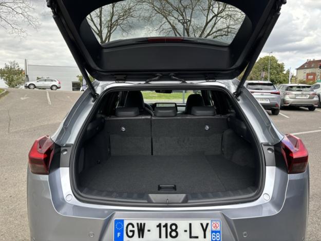LEXUS UX 300h 2WD Luxe  UX 300H HYBRIDE 2WD MC LUXE TO TECHNO VD