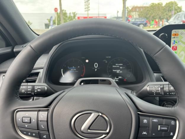 LEXUS UX 300h 2WD Luxe  UX 300H HYBRIDE 2WD MC LUXE TO TECHNO VD
