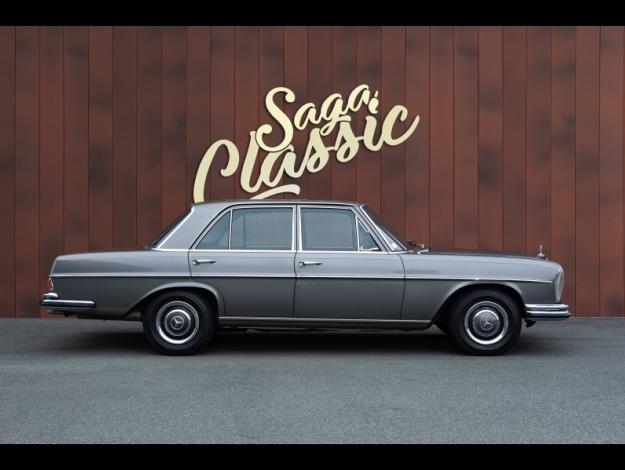 MERCEDES-BENZ 250 SE   